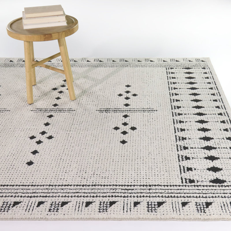 Barbara Cream/Black Transitional Moroccan Area Rug, 5'3" x 7'