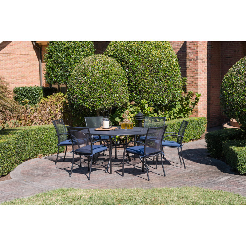 Round Outdoor Umbrella Hole ,, 28" H x 60" W x 60" L