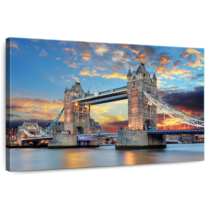 Nicci Tower Bridge At Dusk