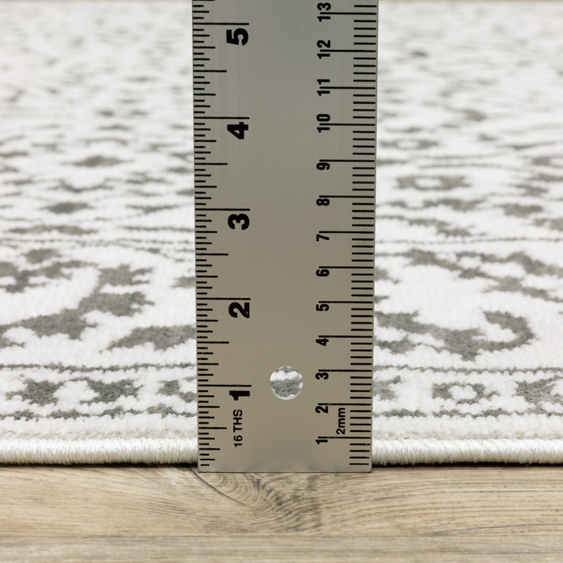 Oriental Indoor Rug, Runner 2'3" x 7'6"