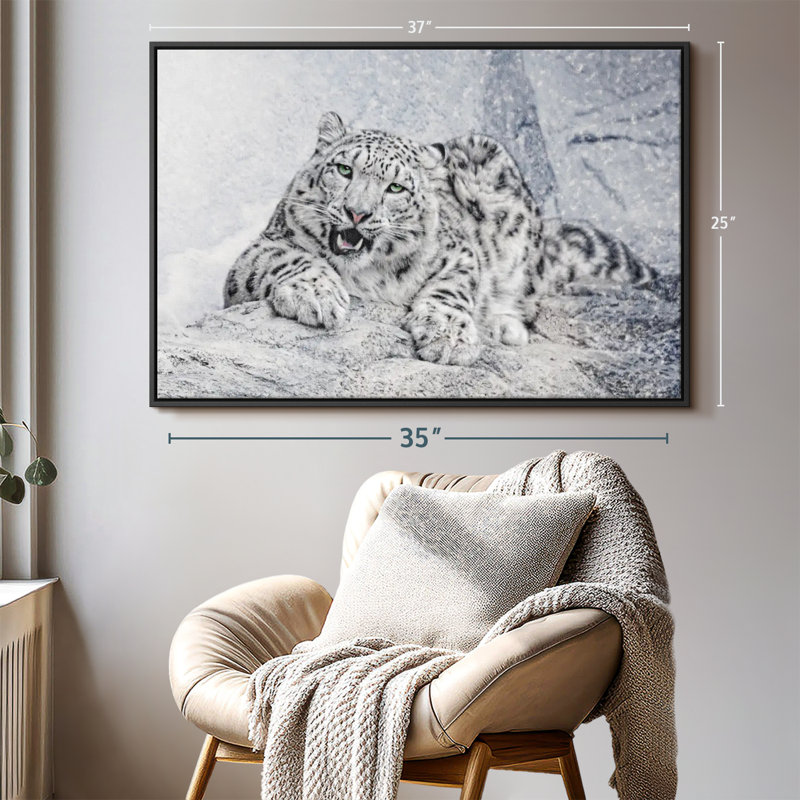 Impression sur toile Snow Leopard In Blizzard, H 25 po x l 37 po