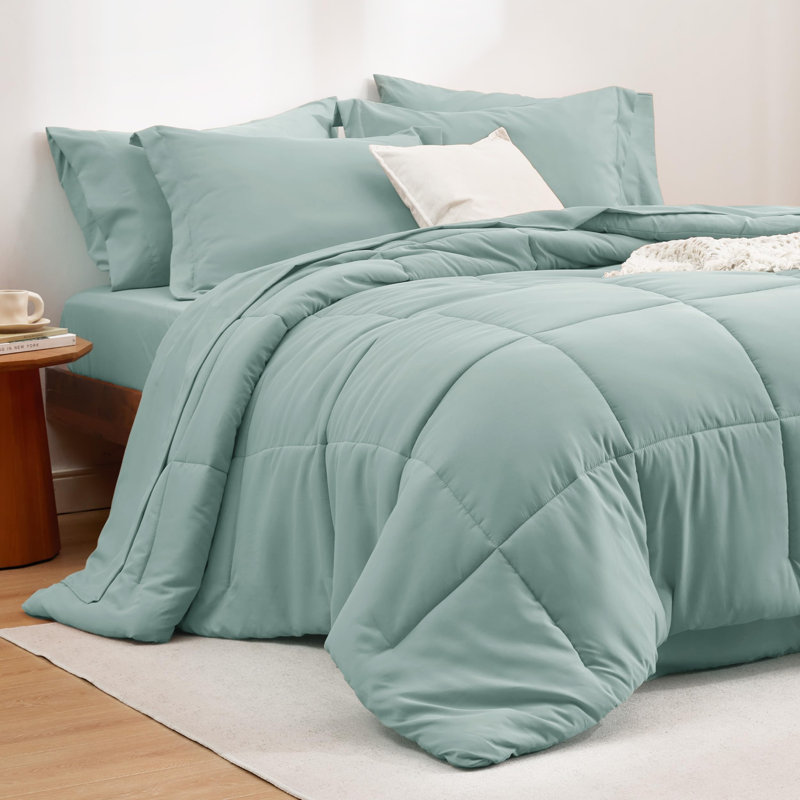 Bedsure Quilted Design Comforter Set, Full Comforter + 6 Additional Pieces, Sage Green