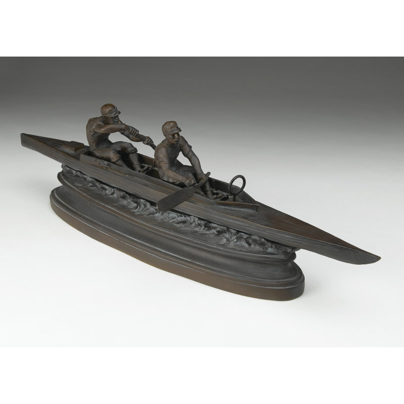 Deux statues de bateau