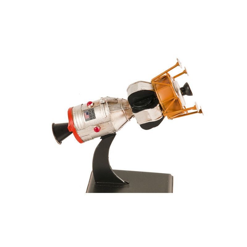 Sculpture Adaisha Apollo 11 Spacecraft