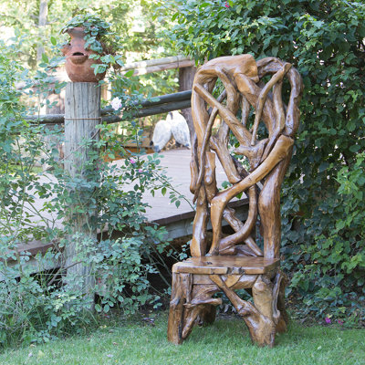 Très grand fauteuil en bois de teck