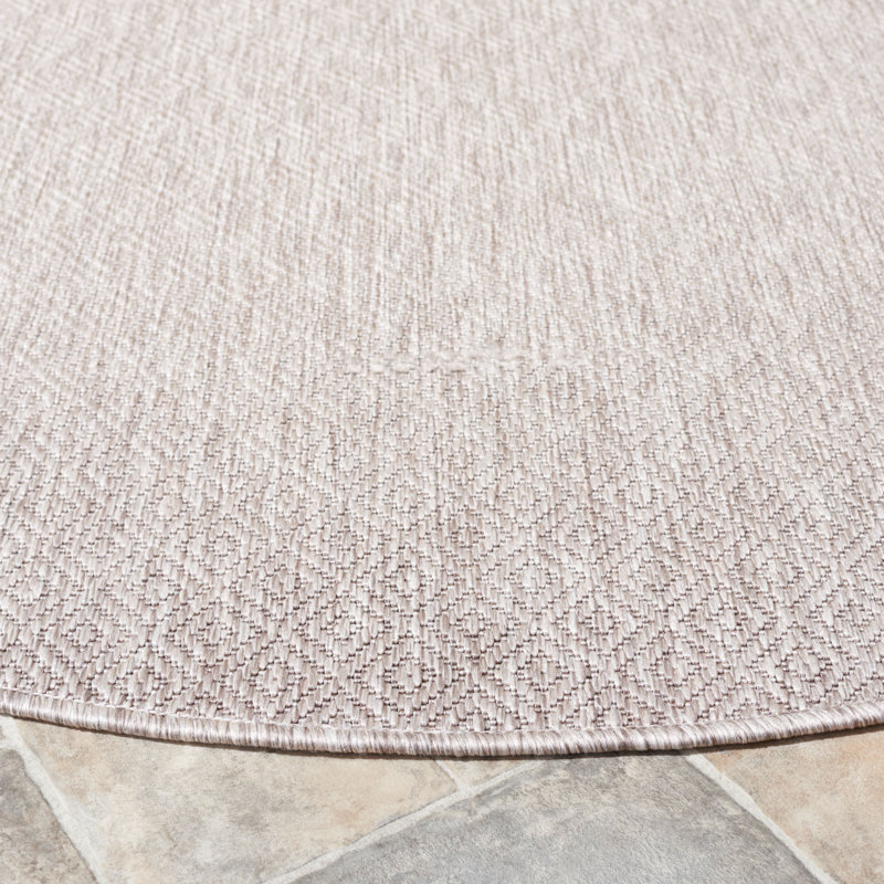 Sunaina Performance Solid Color Indoor/Outdoor Area Rug, Round 5'3"