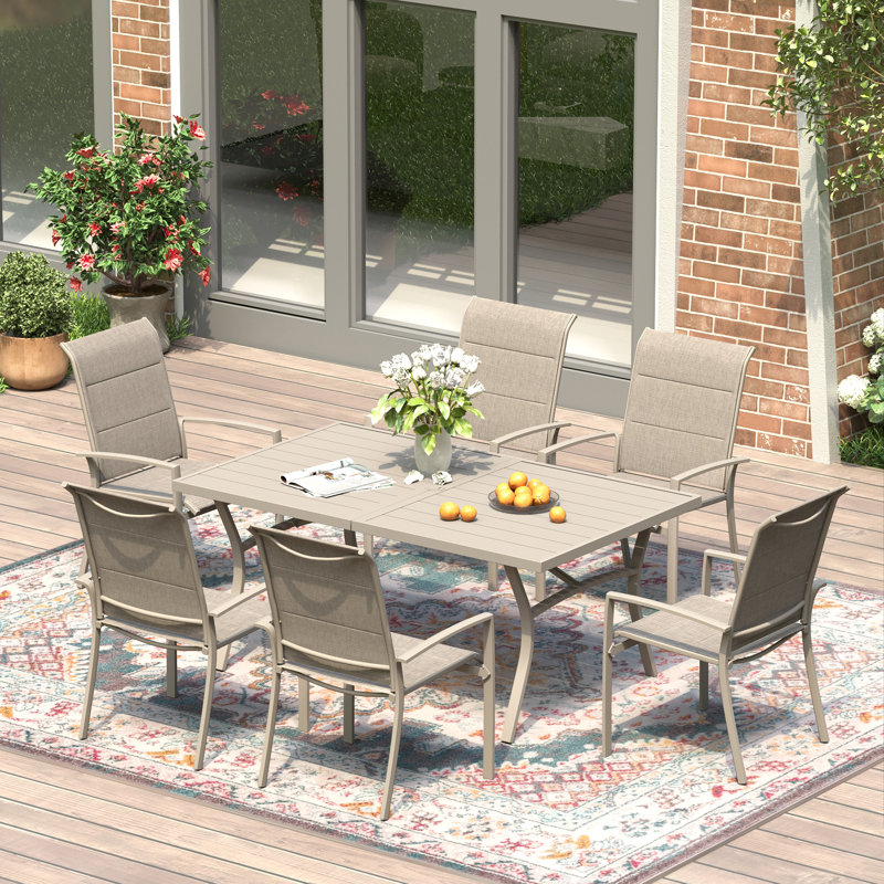 Ensemble de salle à manger pour 6 personnes avec table de salle à manger en métal 63 po et 6 chaises avec accoudoirs PVC-coated polyester