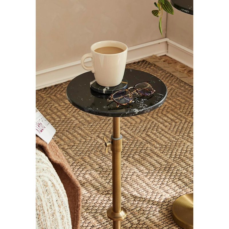 «Table de bout ronde moderne - 10 x 10 x 22 à 30, table d'appoint en marbre noir et laiton antique pour petits espaces, style martini / cocktail de style rétro»