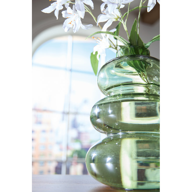 Renethorne Vase, 9"