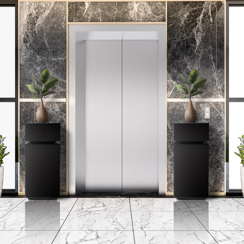 Piédestal à miroir noir haut, Haute