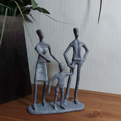 FAMILY 3 OUTING Iron Figurine 19cm