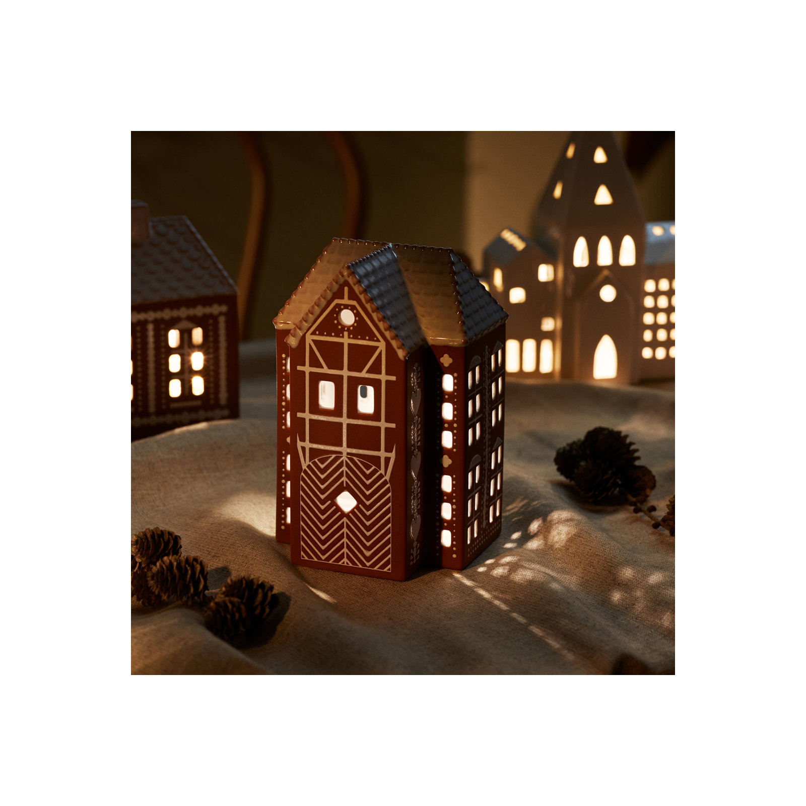 Gingerbread 6.7" Stoneware Tabletop Lantern