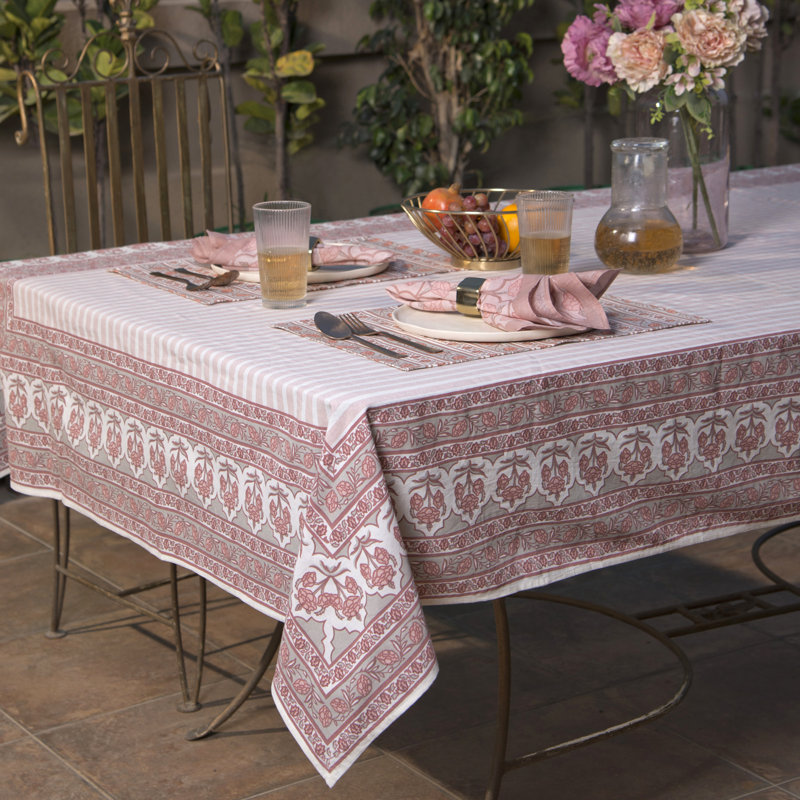  Nappe 56 po x 88 po Gulshan , Rectangular 56" x 88", Blush Pink