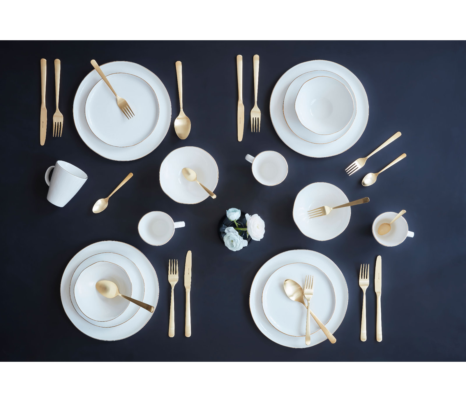 Abbesses Porcelain Platter, Gold Rim