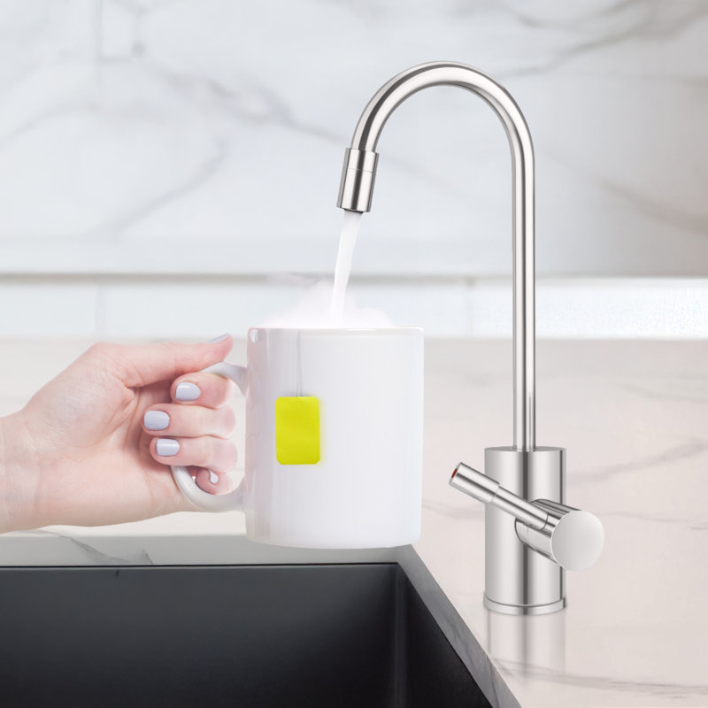 Robinet à une poignée pour système de distribution d'eau chaude, Nickel brossé