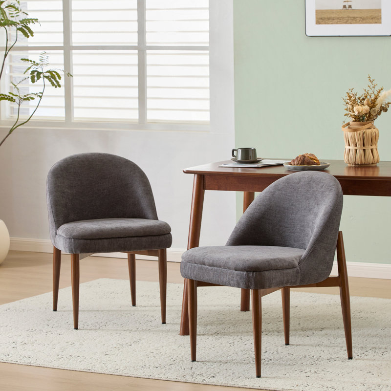 Chaise rembourrée en tissu et fer