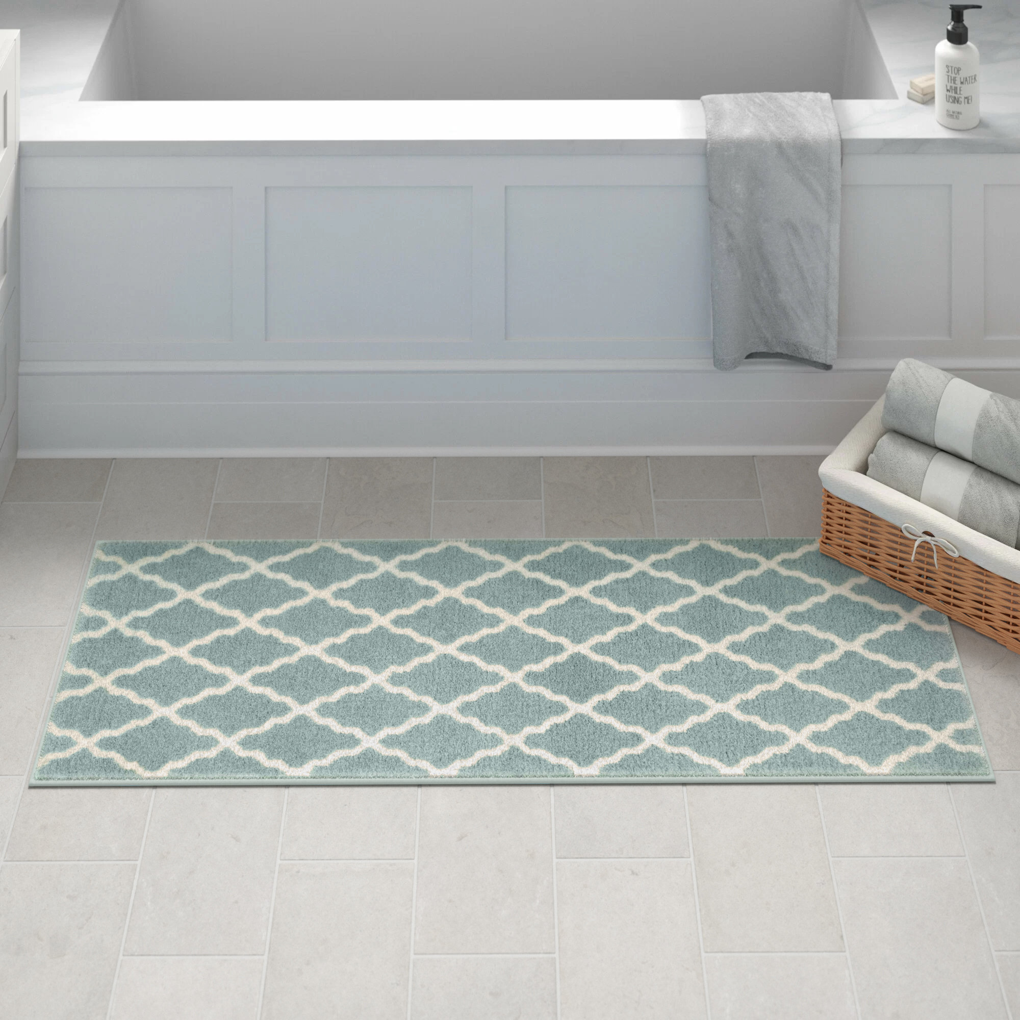 Kalb Bath Rug Andover Mills Color: Twilight, Size: 27 W x 45 L