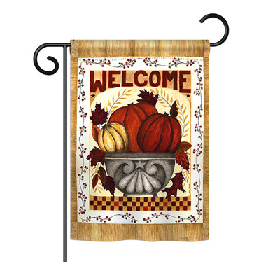 Drapeau de jardin en polyester 18,5 x 13 po Heros Fall Welcome
