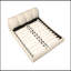 Lit plateforme tapissier luxueux avec dossier rembourré surdimensionné et structure en bois massif-371645434-371645432