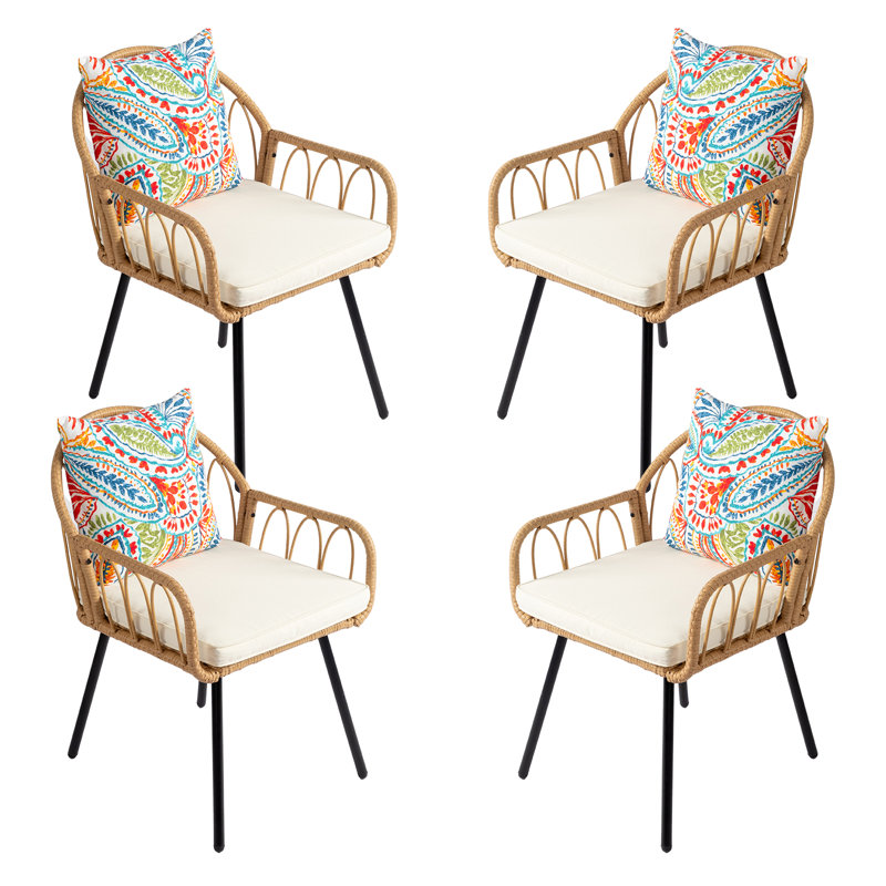 Chaise de patio en osier avec coussin