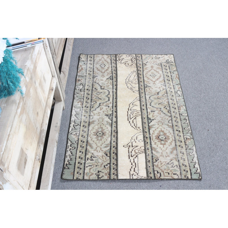 Small Beige Turkish Oushak Rug Handwoven With Pure Wool Ideal For Entryway Or Living Room Decor
