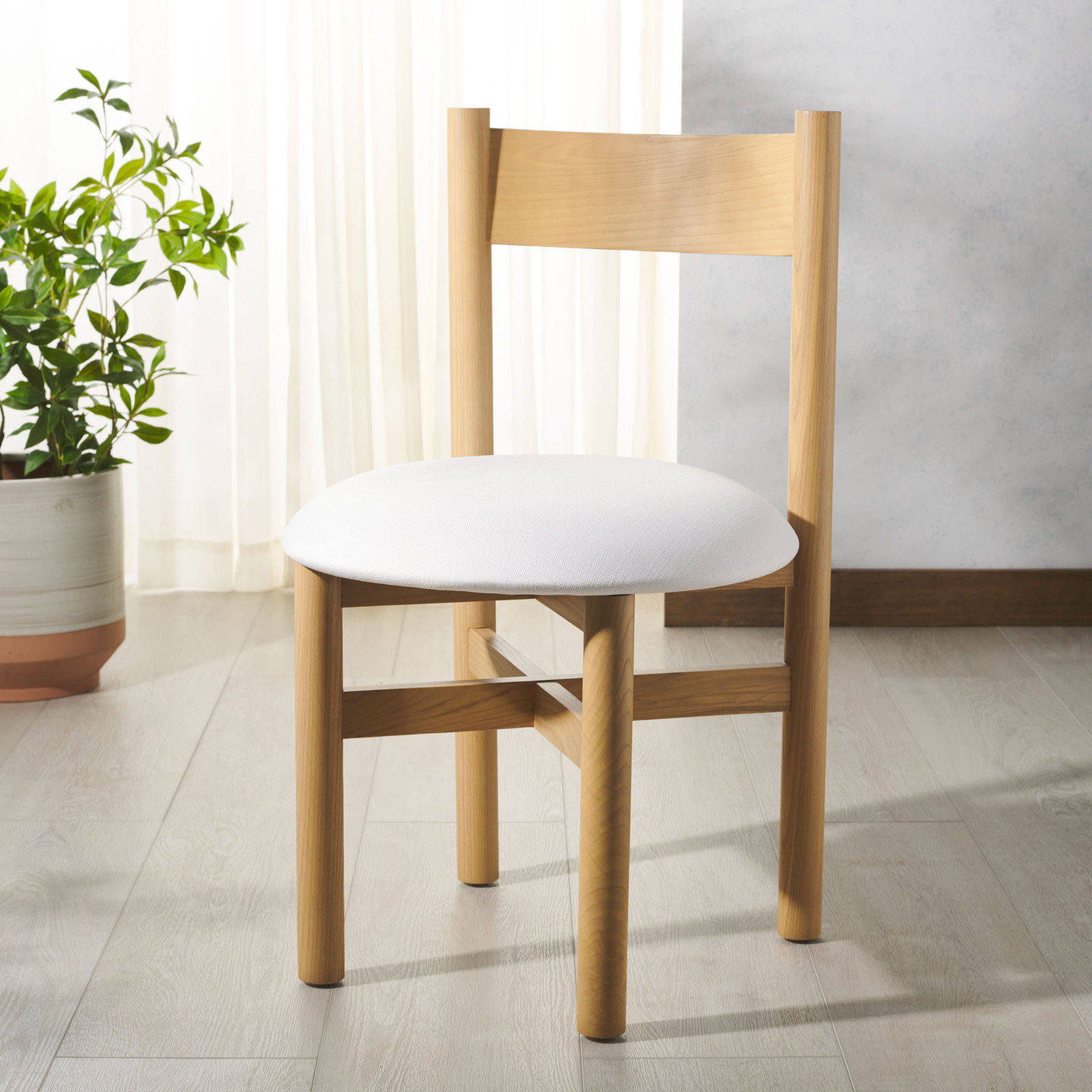 Zoyah Linen Dining Chair