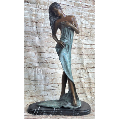 Sculpture de fille nue dans une serviette, sculpture originale en bronze coulé à chaud, art moderne 26 po x 14 po