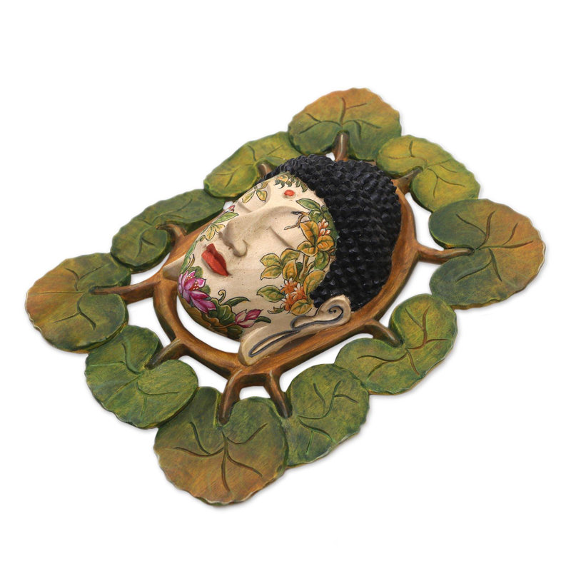 Sculpture murale en bois Bouddha naturel Bungalow Rose