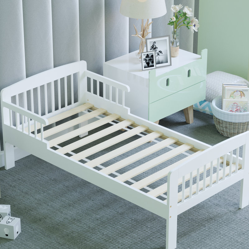 Colmars Toddler (2'6) Solid Wood Bed