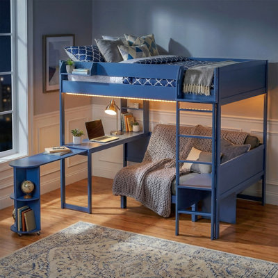 Lit mezzanine double en bois avec bureau, tablette de rangement de chevet, canapé et lumière, bleu marine