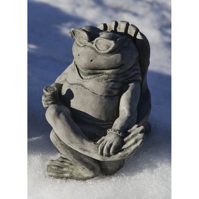 Doris on the Beach Statue, English Moss
