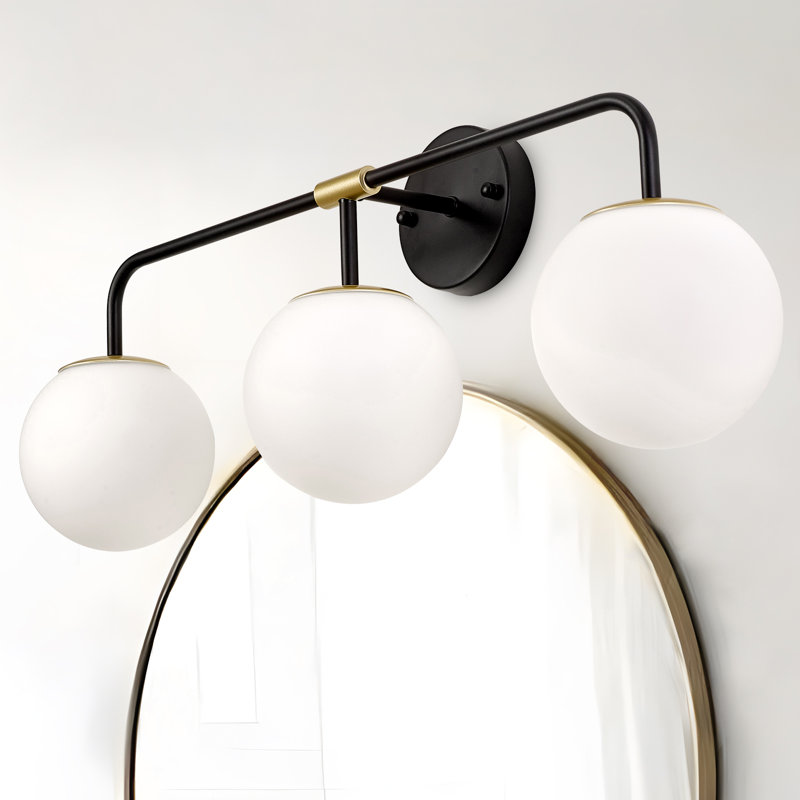 Éclairage pour meuble-lavabo sphérique à trois lumières