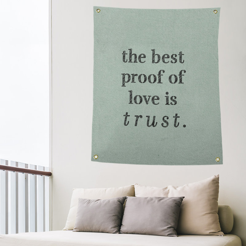 Tapisserie en polyester et citation manuscrite en polyester, H 59 pi x l 50 po, Vert / Noir