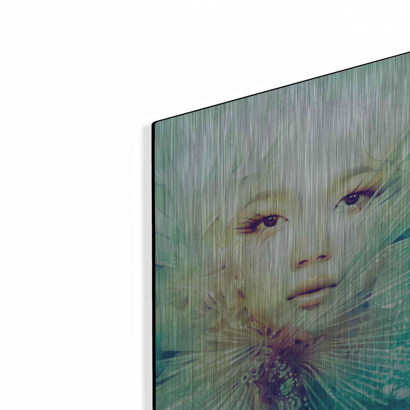 «Locust» par Anna Dittman, H 16 po x l 12 po