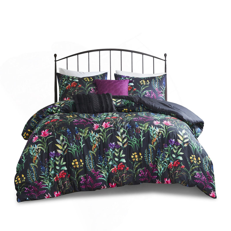 5 Piece Comforter Set Black King, King Comforter + 4 Additional Pieces