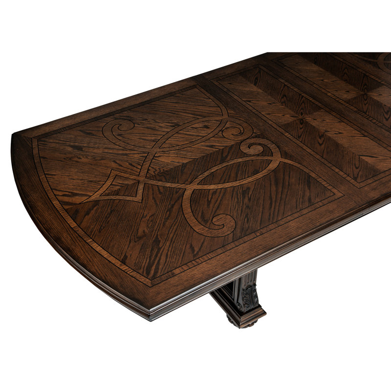 8 tables de salle à manger en chêne foncé avec frontons décoratifs et rallonge - Pièce de style traditionnel séparée pour 8 personnes