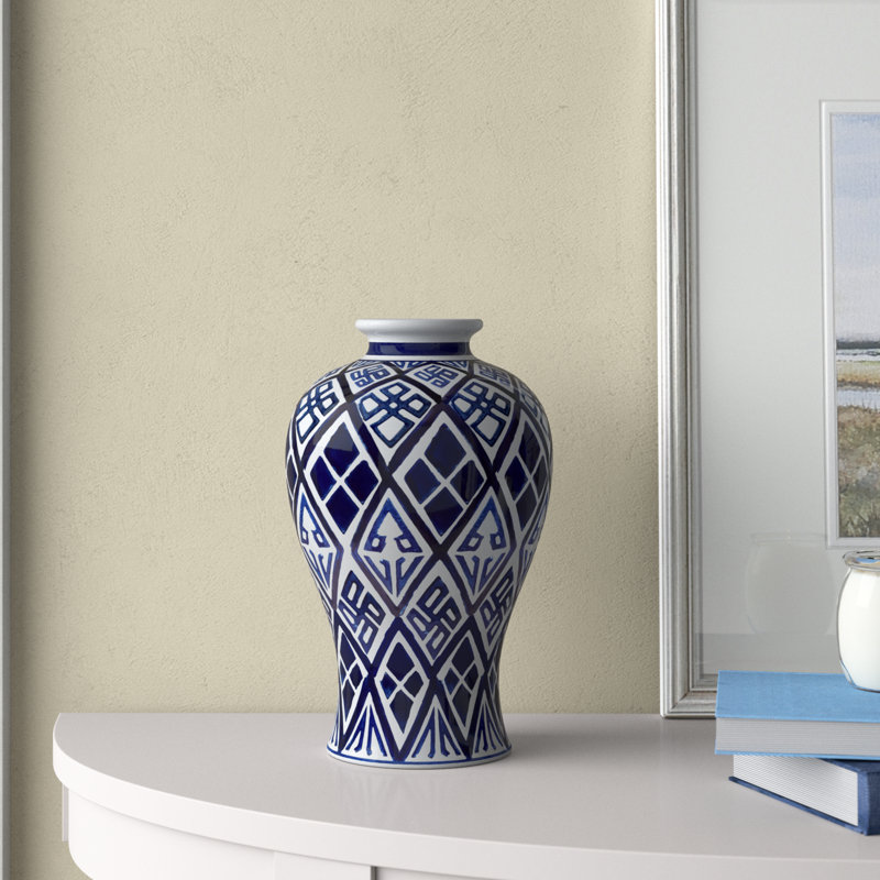 Condesa Ceramic / Porcelain Table Vase