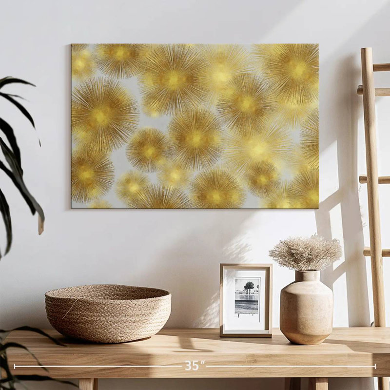 Avery Sunburst Cluster, 16" H x 24" W