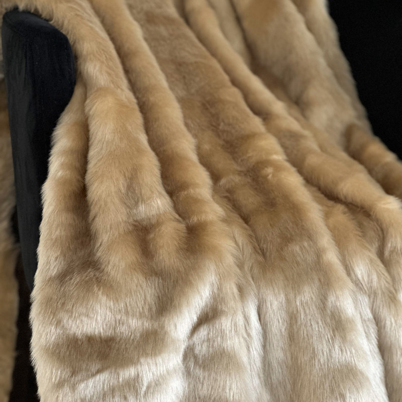 Luxurious Reversible Faux Fur Blanket in Brown Gold, 60" x 96"
