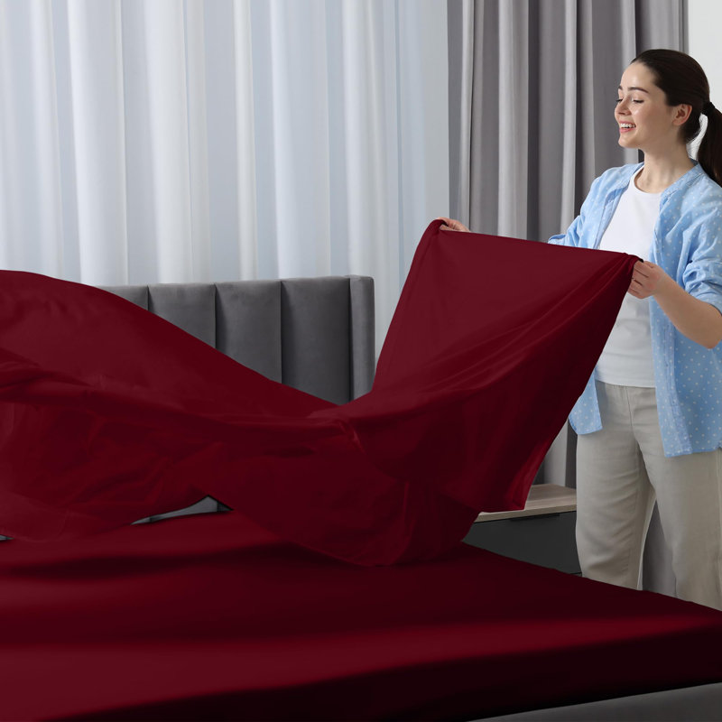 Royale Linens | Ultra Soft Brushed Microfiber Flat Sheets Only | Wrinkle Free & Stain Resistant | Hotel Quality Top Sheet for Bed