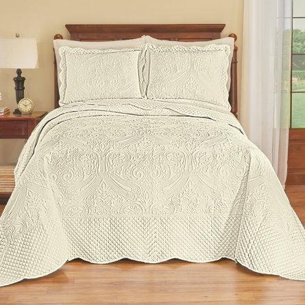 Luxe Textured Diamond Design Scalloped Edge Oversize Bedspread