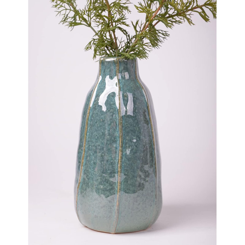 Vase en céramique, H 4,33 po x l 4,33 po x P 4,72 po