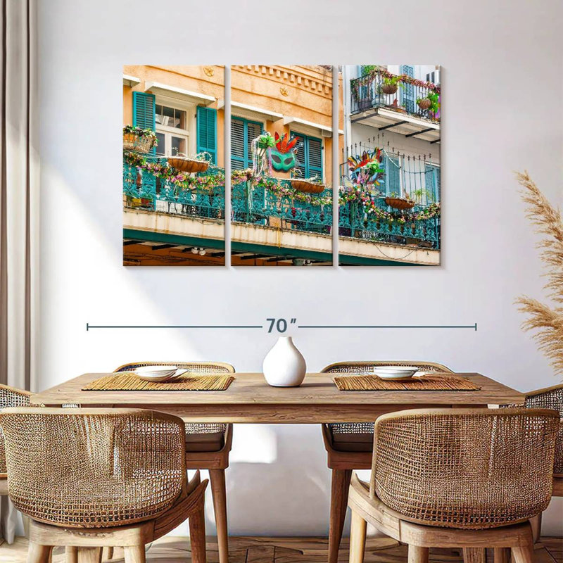 Balcon Mardi Gras, H 36 po x l 57 po