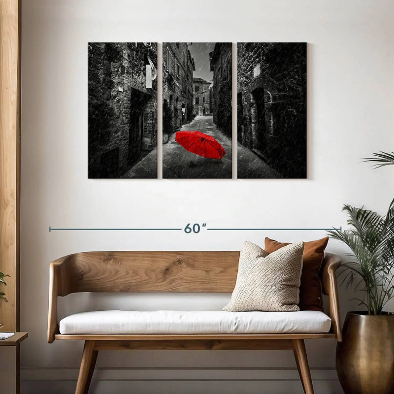 Parasol rouge Kerner dans la rue, H 28 po x l 45 po