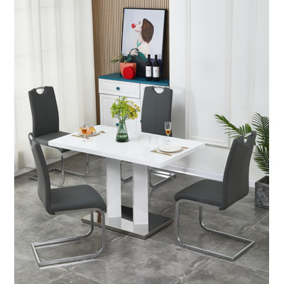 Ashaway 4 - Person Dining Set
