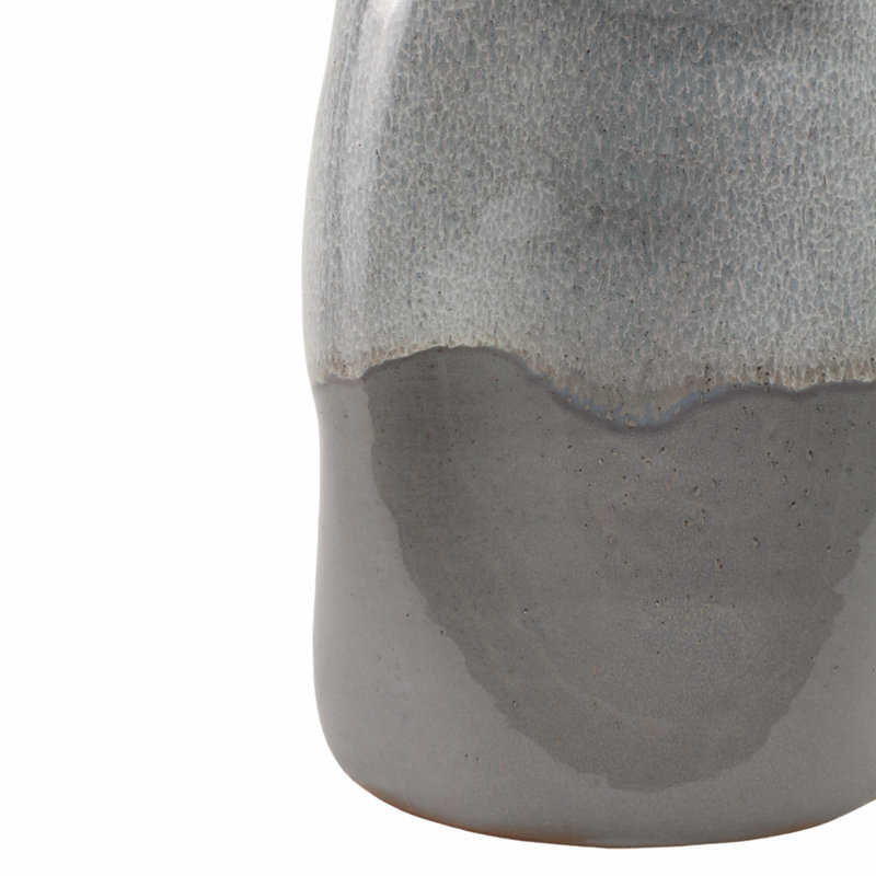 Handcrafted Terracotta Vase - Modern Decorative Accent With Sculptural Design, Perfect For Floral Arrangements And Artistic Display