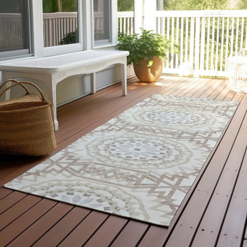 Kawon Geometric Indoor / Outdoor Rug, Runner 2'3" x 7'6"