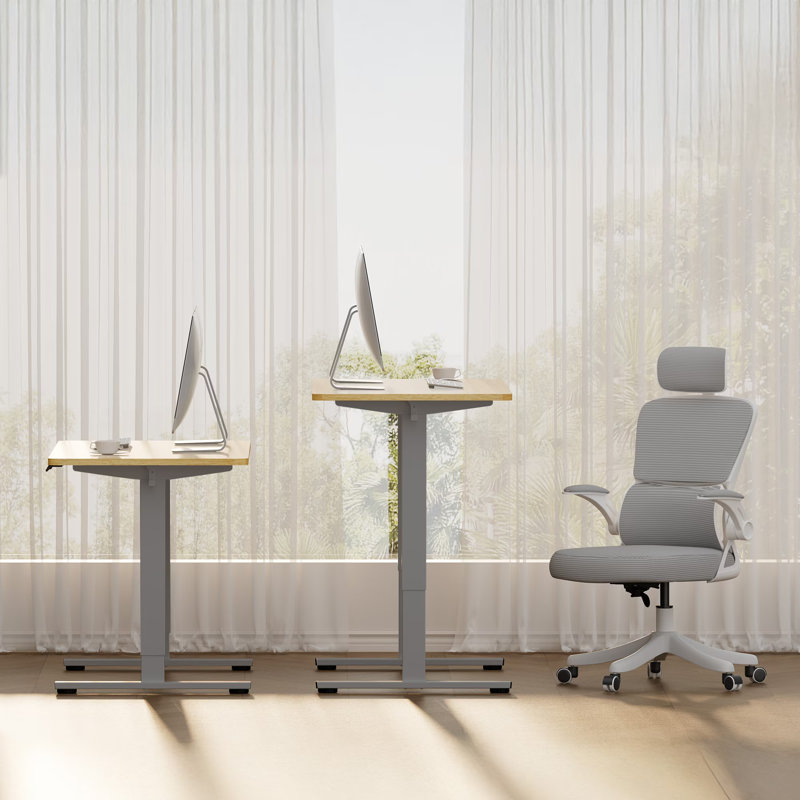 Bureau électrique à hauteur ajustable avec plateau deux pièces, H 46,4 po x l 47,24 po x P 23,62 po, Érable / gris