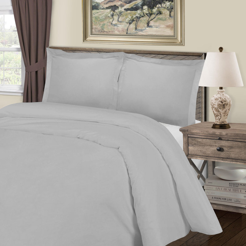 Laflamme Traditional Sateen Duvet Cover, Full / Queen Duvet Cover + 2 Standard Shams, Light Gray