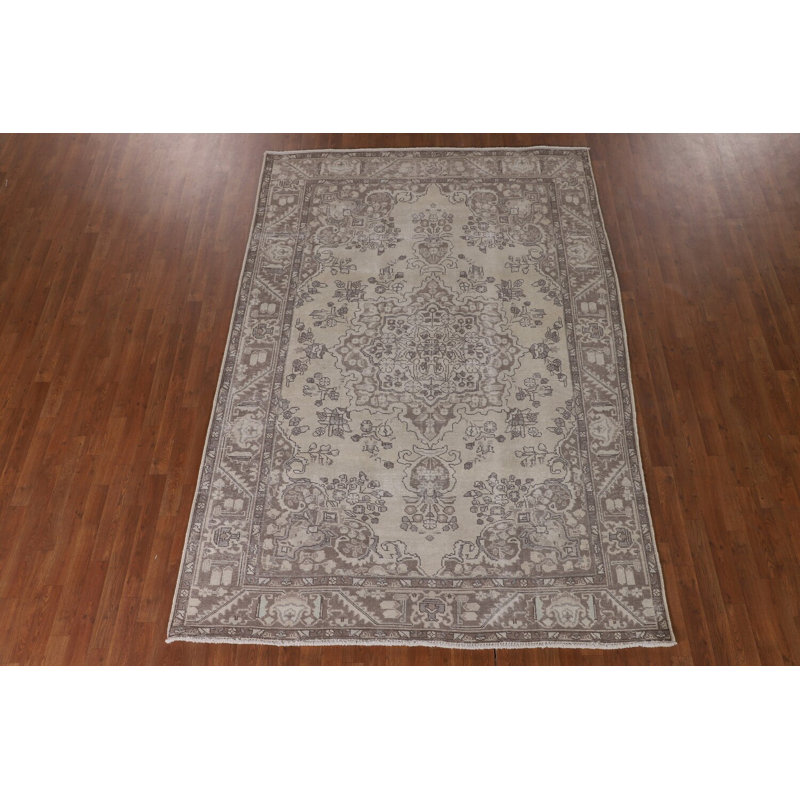 Tapis traditionnel délavé 7 x 10